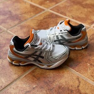 Asics Gel Kayano 14 Silver and Orange Athletic Sneakers Size 7.5 Woman